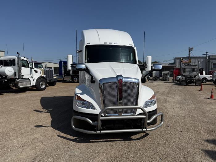 2023 Kenworth T680-24