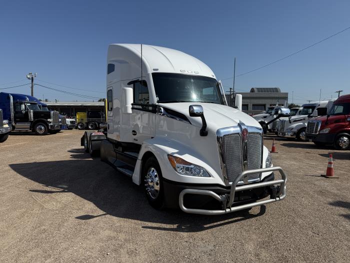 2023 Kenworth T680-26