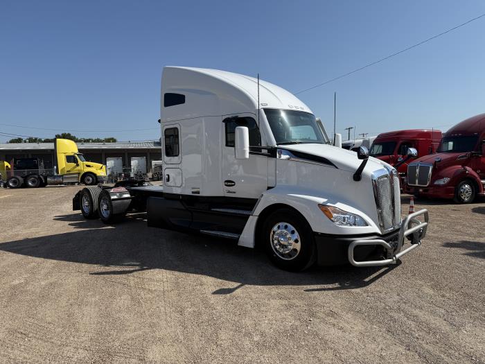 2023 Kenworth T680-28