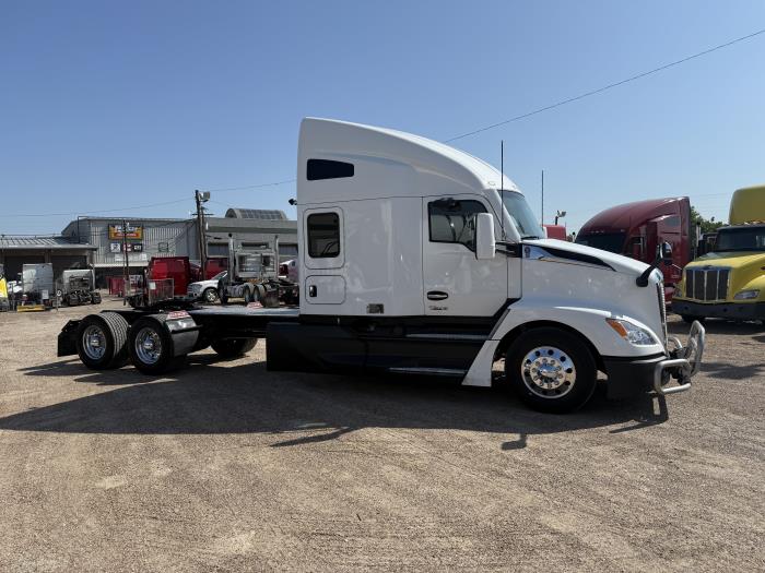 2023 Kenworth T680-3