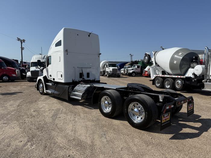 2023 Kenworth T680-38