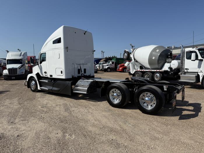 2023 Kenworth T680-39
