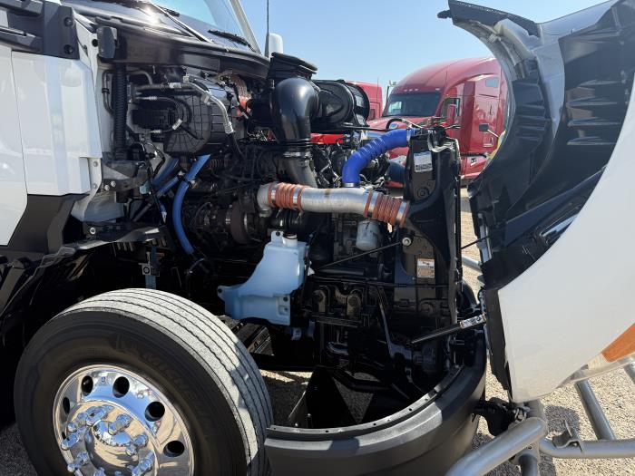 2023 Kenworth T680-49