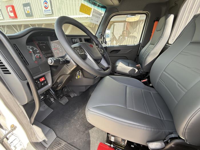 2026 Peterbilt 548-8