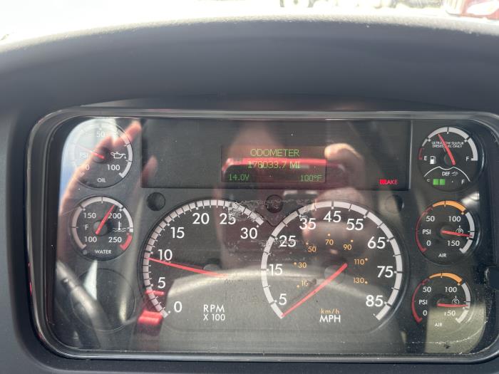 2019 Freightliner Business Class M2 106-18