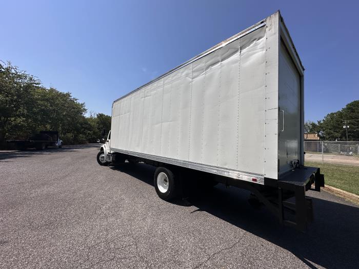 2019 Freightliner Business Class M2 106-6