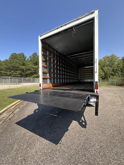 2019 Freightliner Business Class M2 106-11