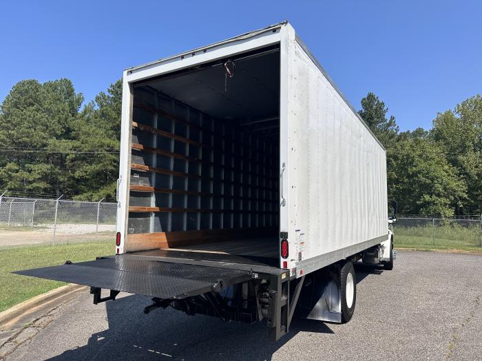 2019 Freightliner Business Class M2 106-12