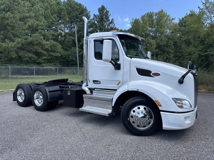 2021 Peterbilt 579-7