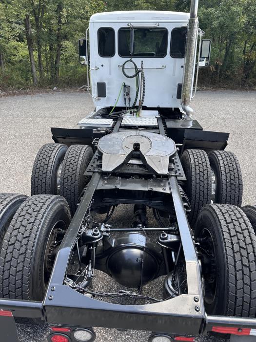 2021 Peterbilt 579-10