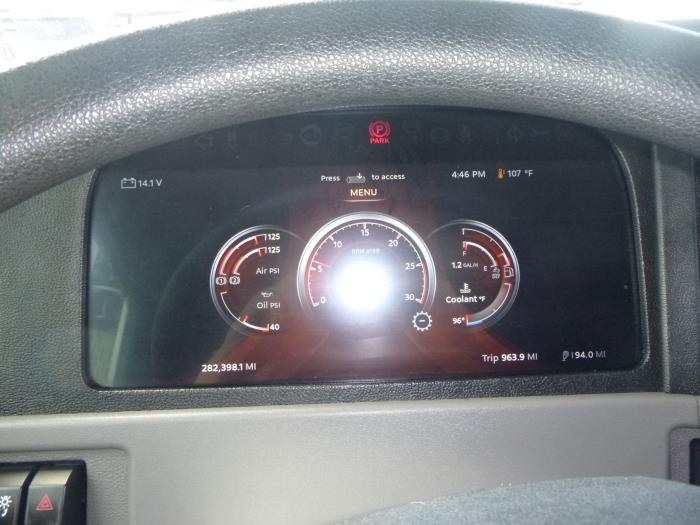 2023 Peterbilt 389-14