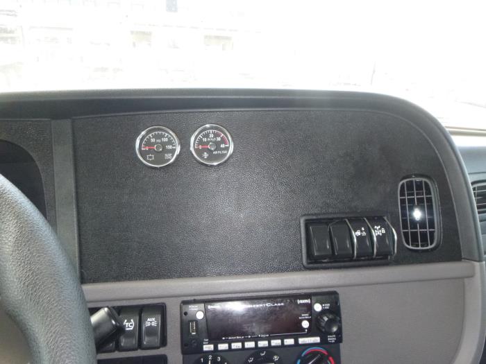 2023 Peterbilt 389-17