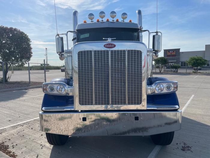 2026 Peterbilt 589-2