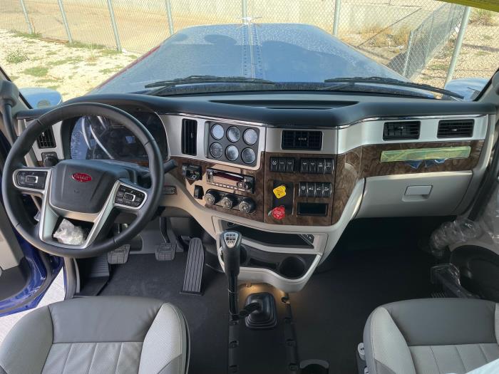2026 Peterbilt 589-10