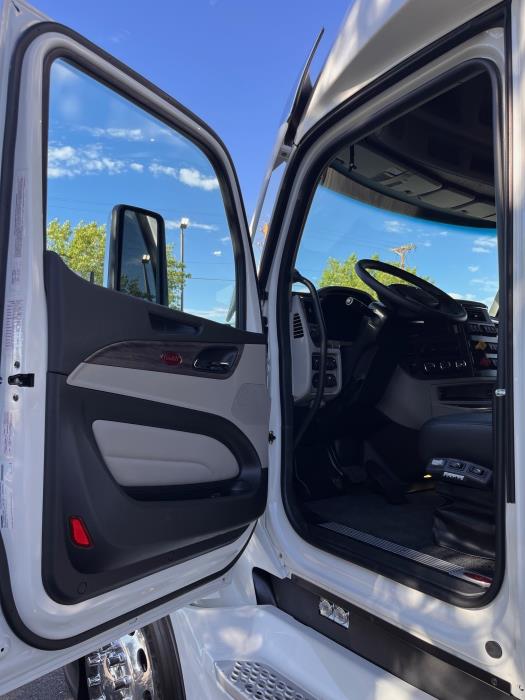 2026 Peterbilt 579-12