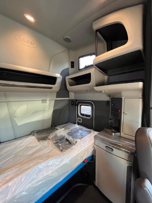 2026 Peterbilt 579-19