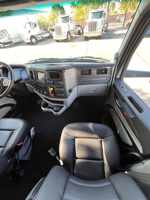 2026 Peterbilt 579-22