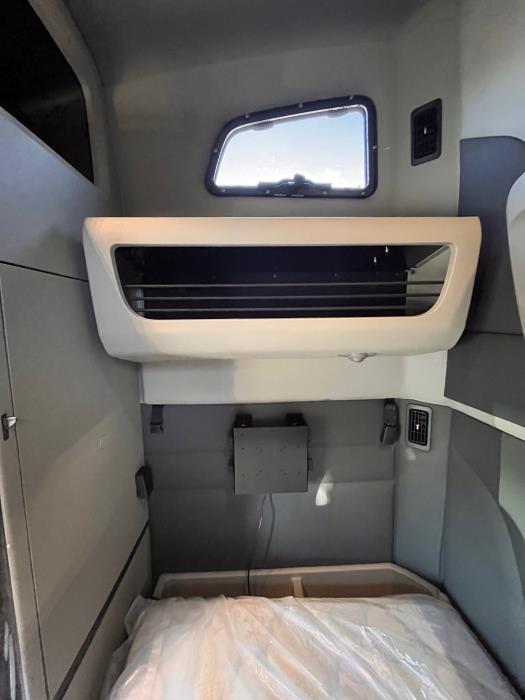 2026 Peterbilt 579-25