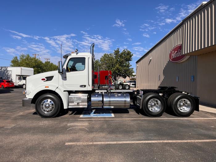 2026 Peterbilt 567-2