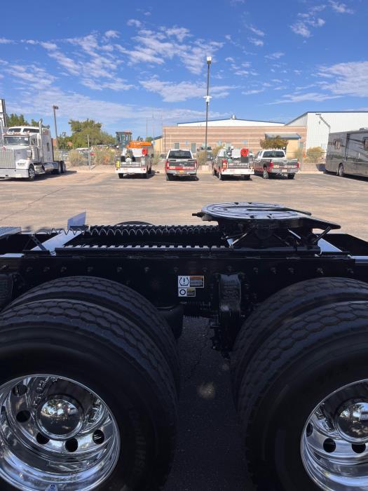 2026 Peterbilt 567-10