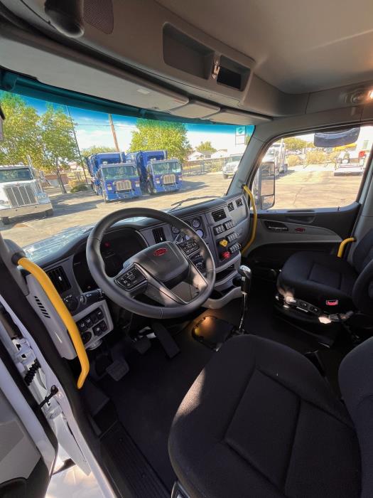 2026 Peterbilt 567-15