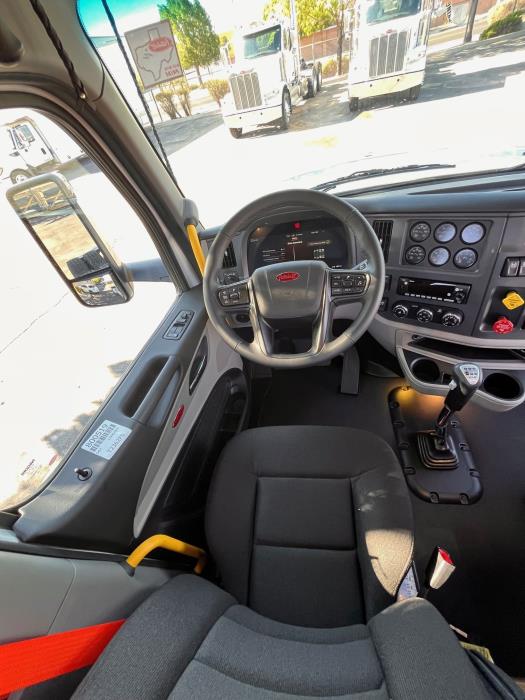 2026 Peterbilt 567-16