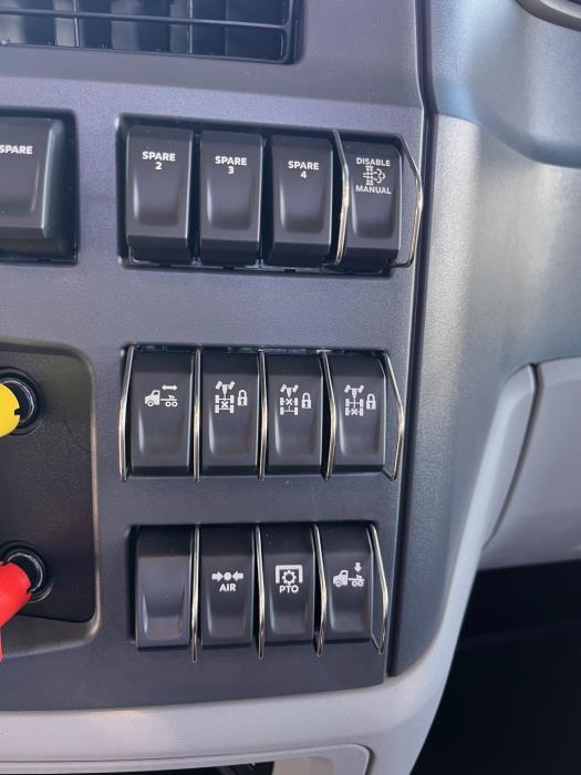 2026 Peterbilt 567-21