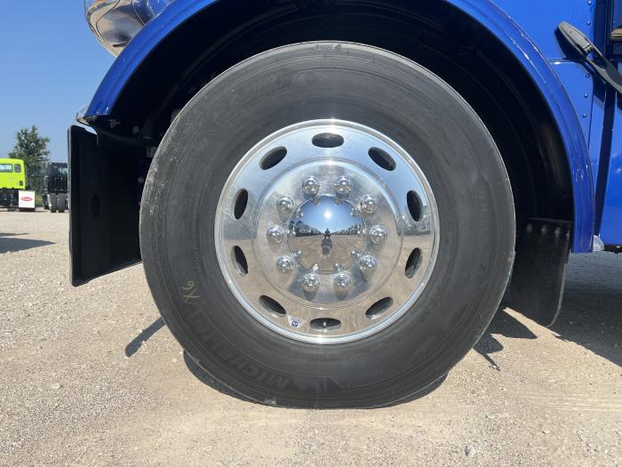 2026 Peterbilt 589-9