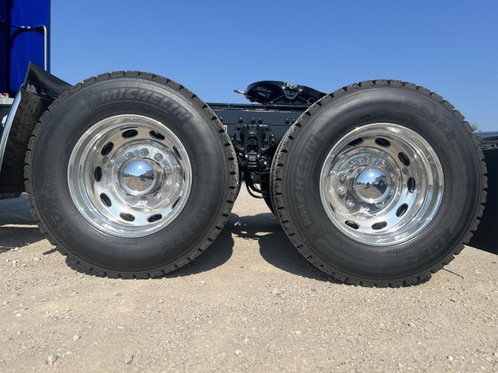 2026 Peterbilt 589-10