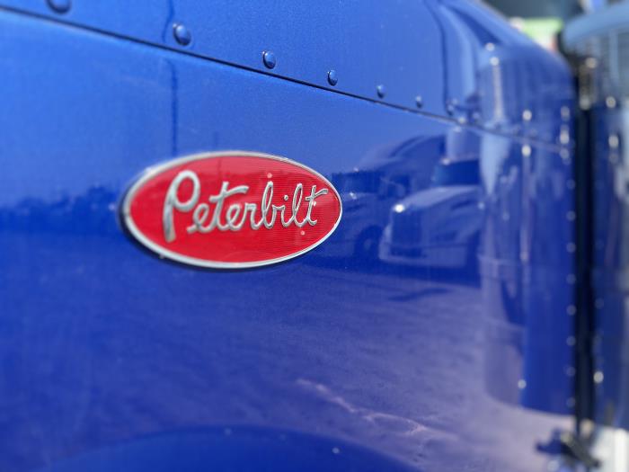 2026 Peterbilt 589-15