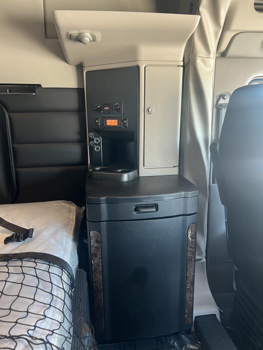 2026 Peterbilt 589-31