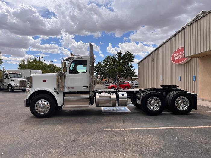 2026 Peterbilt 589-2