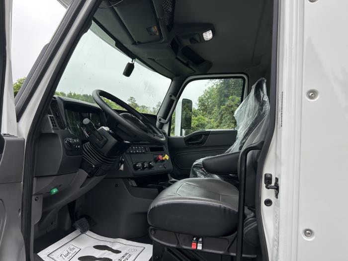 2026 International LT625-10