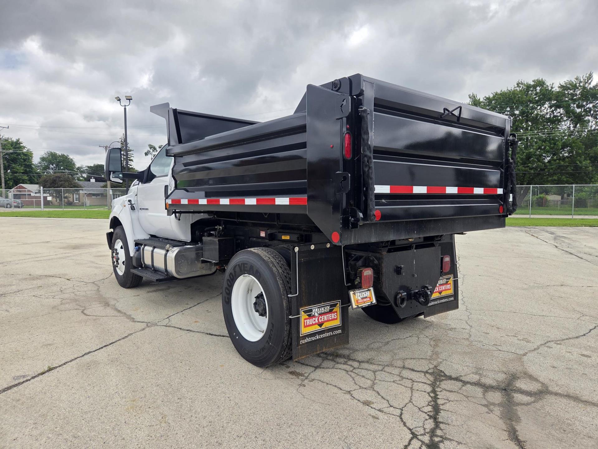 New 2025 Ford F-750 Regular Cab Dump Truck for sale #1858085 - photo 2