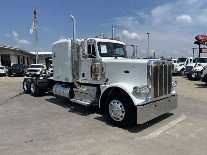 2023 Peterbilt 389-7