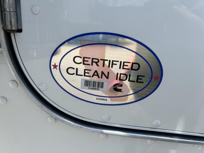 2023 Peterbilt 389-16