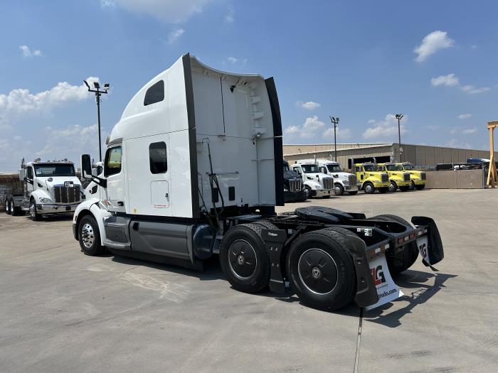2021 Peterbilt 579 photo 4