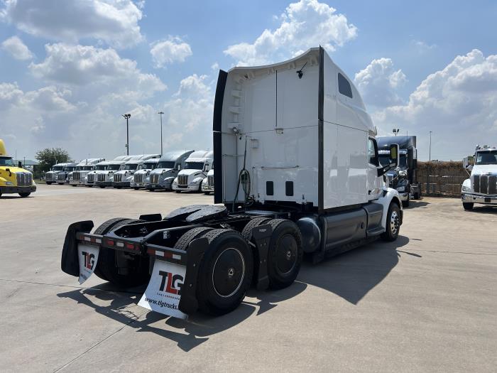 2021 Peterbilt 579-5