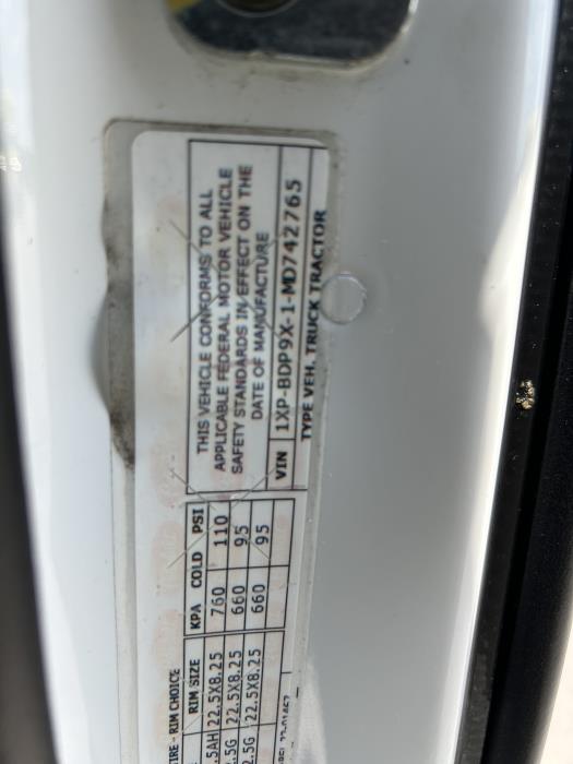 2021 Peterbilt 579-27