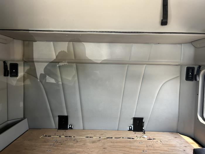 2021 Peterbilt 579-32