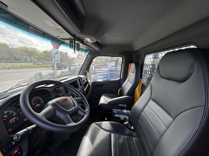 2026 Peterbilt 548-9