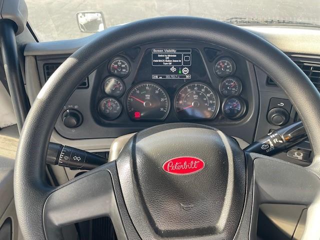 2020 Peterbilt 579-9
