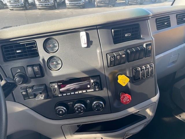 2020 Peterbilt 579-10