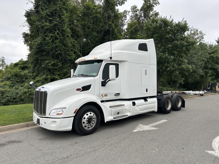2022 Peterbilt 579-1