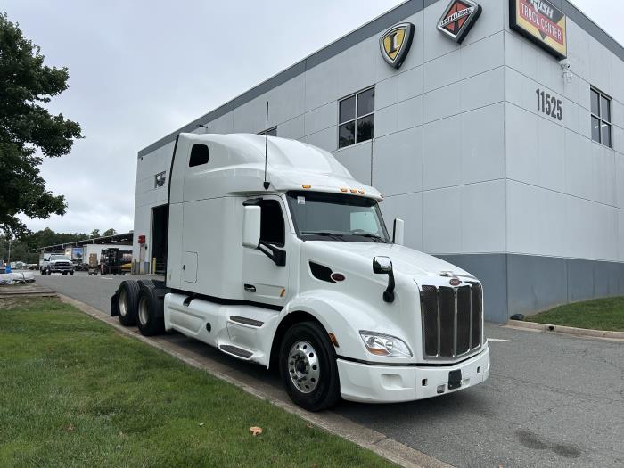 2022 Peterbilt 579-3