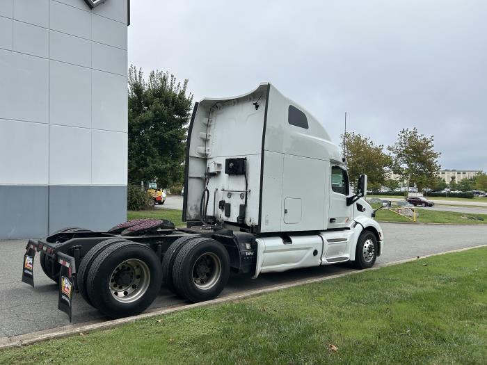 2022 Peterbilt 579-5