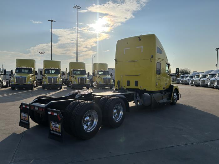 2023 Kenworth T680-5