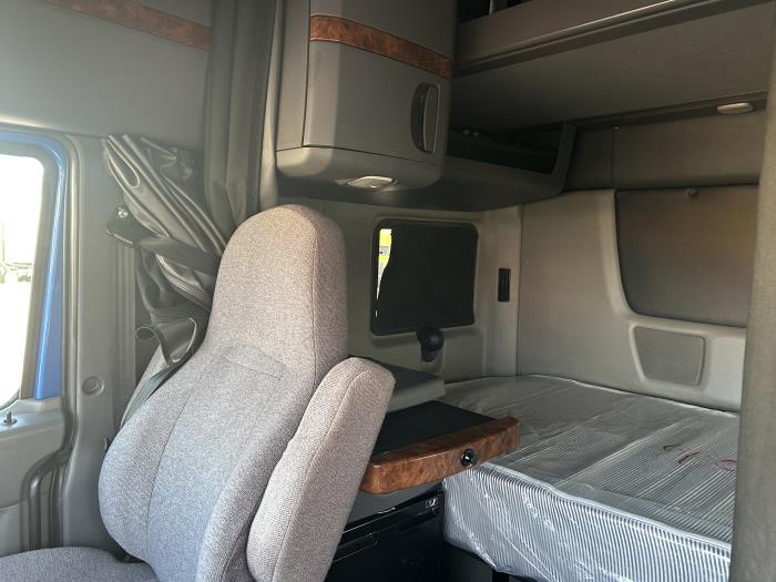 2020 International LT625-12
