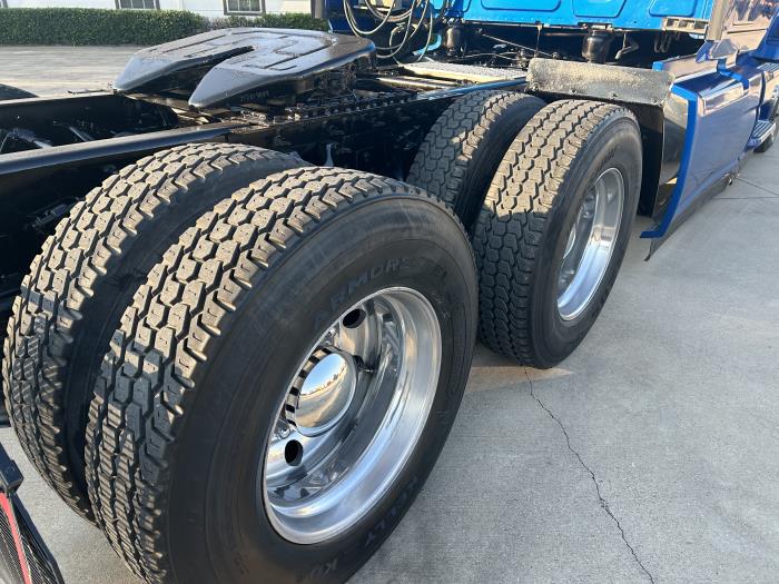 2020 International LT625-18
