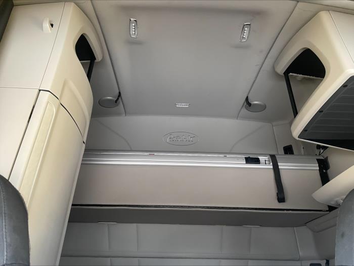 2022 Peterbilt 579-21